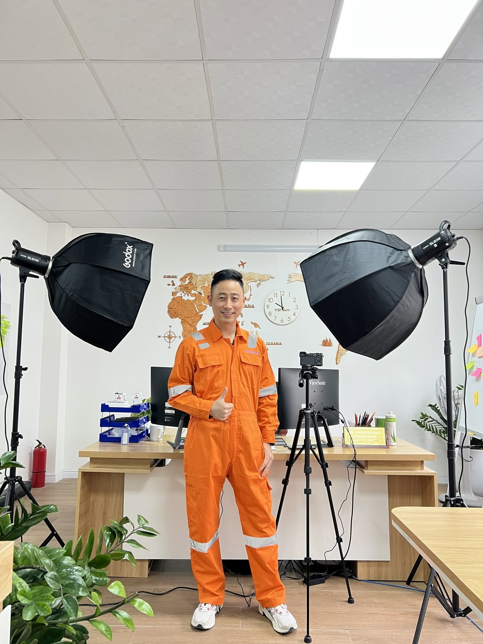 Là chính mình trước khi làm môi giới bất động sản, không cần diễn