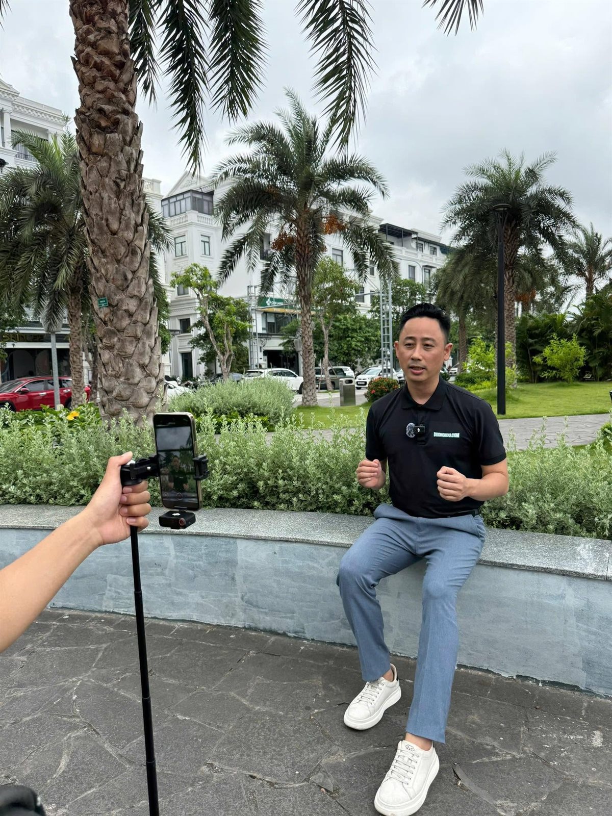 Môi giới bất động sản chăm chỉ quay video nhưng vẫn khó tạo ra giao dịch