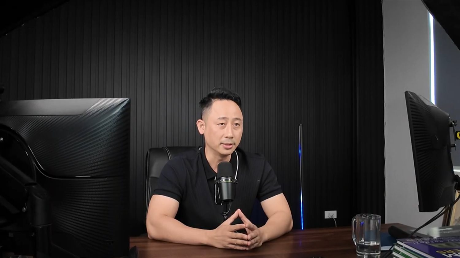 Quay video bất động sản tại nơi làm việc với hình ảnh mượt mà ở mức cơ bản