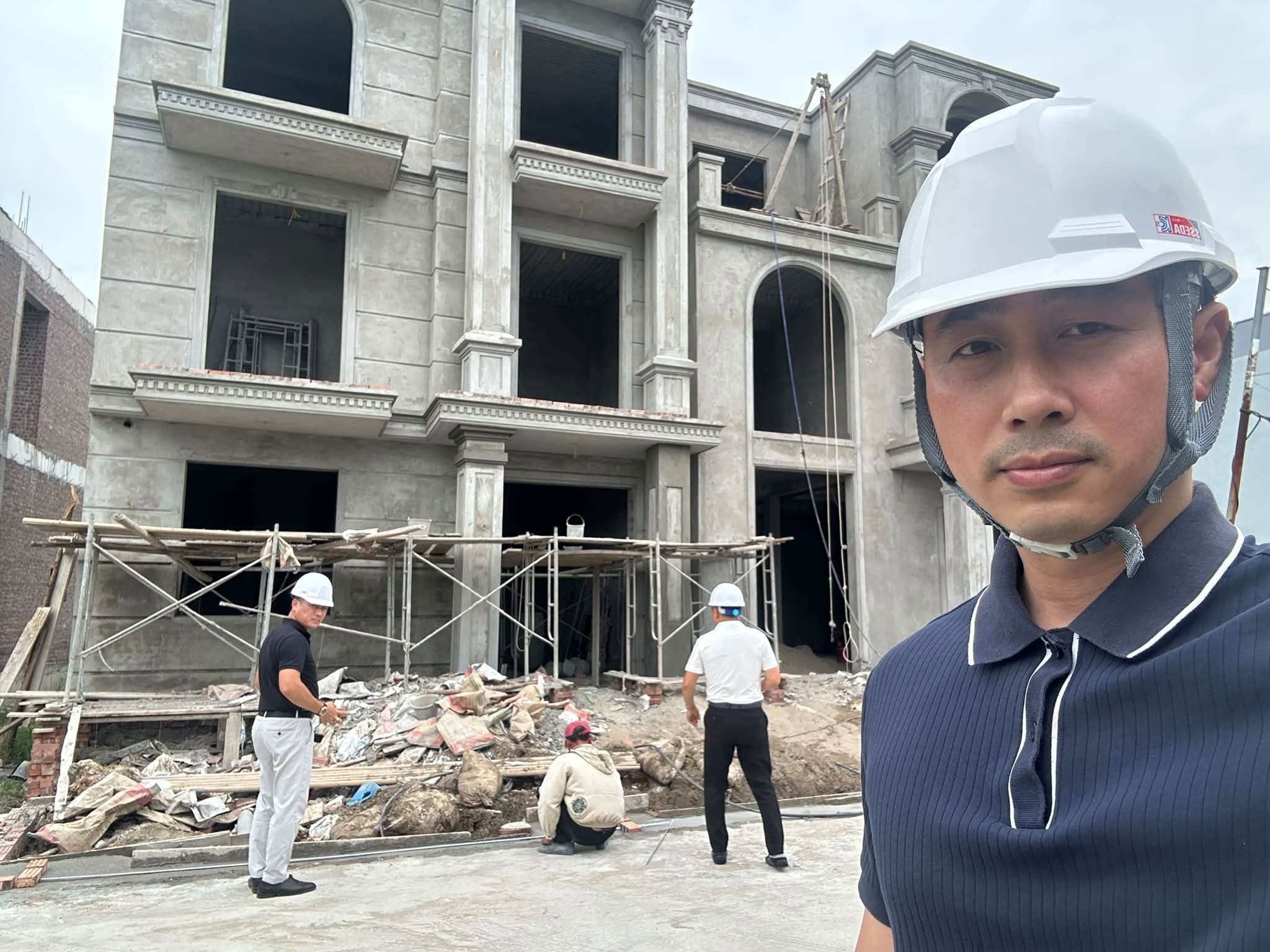 Môi giới bất động sản Đăng Dương khảo sát dự án để làm nội dung video chuẩn từ khóa