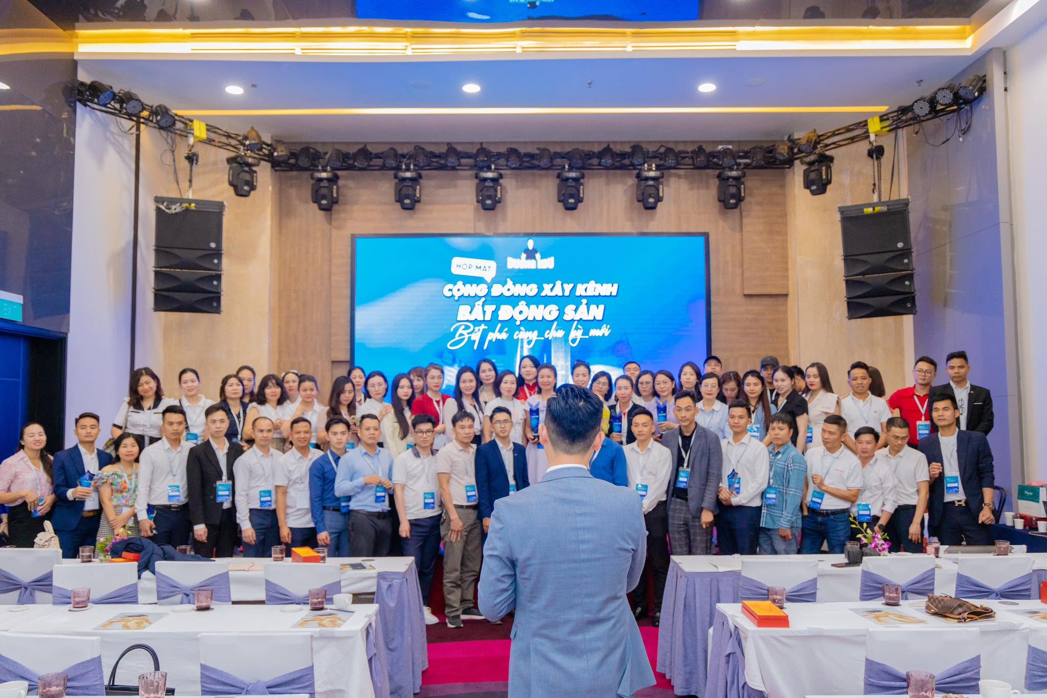 Cộng đồng xây kênh bất động sản Realtor OS học làm YouTube