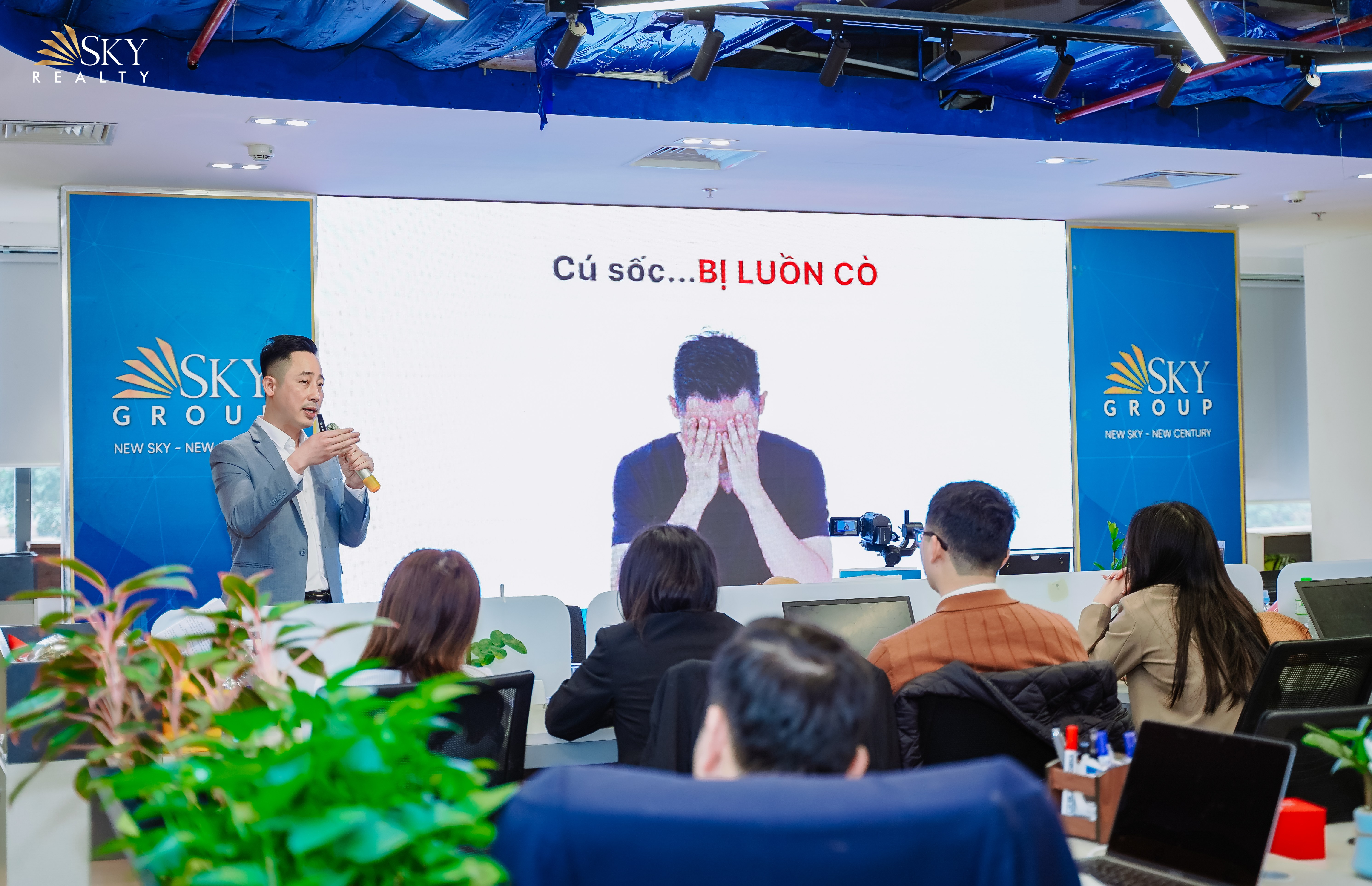 Đăng Dương chia sẻ với môi giới bất động sản về rủi ro phụ thuộc nền tảng mạng xã hội