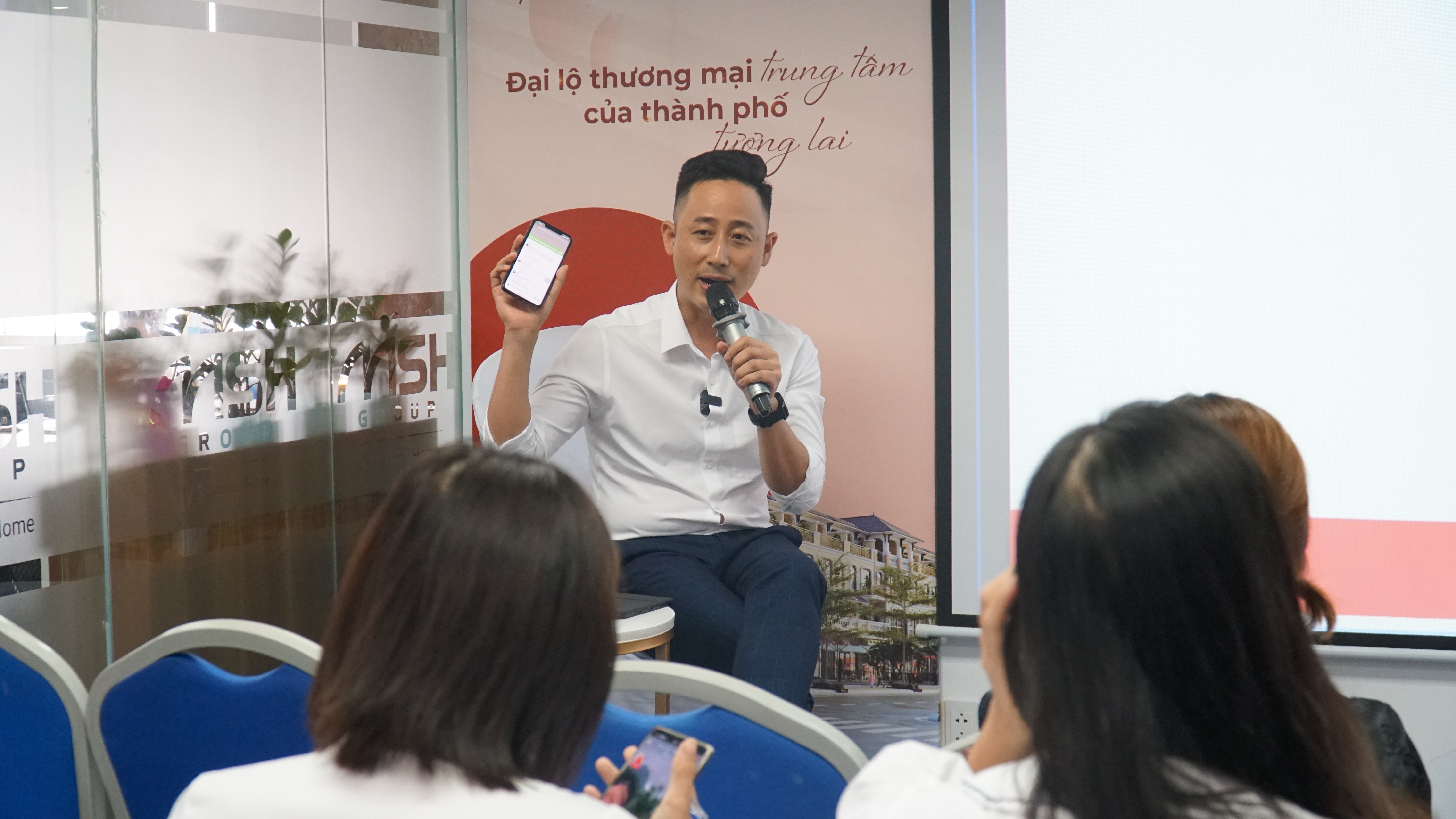 Đăng Dương chia sẻ về hoa hồng môi giới như nguồn thu chính khi kiếm tiền từ kênh bất động sản