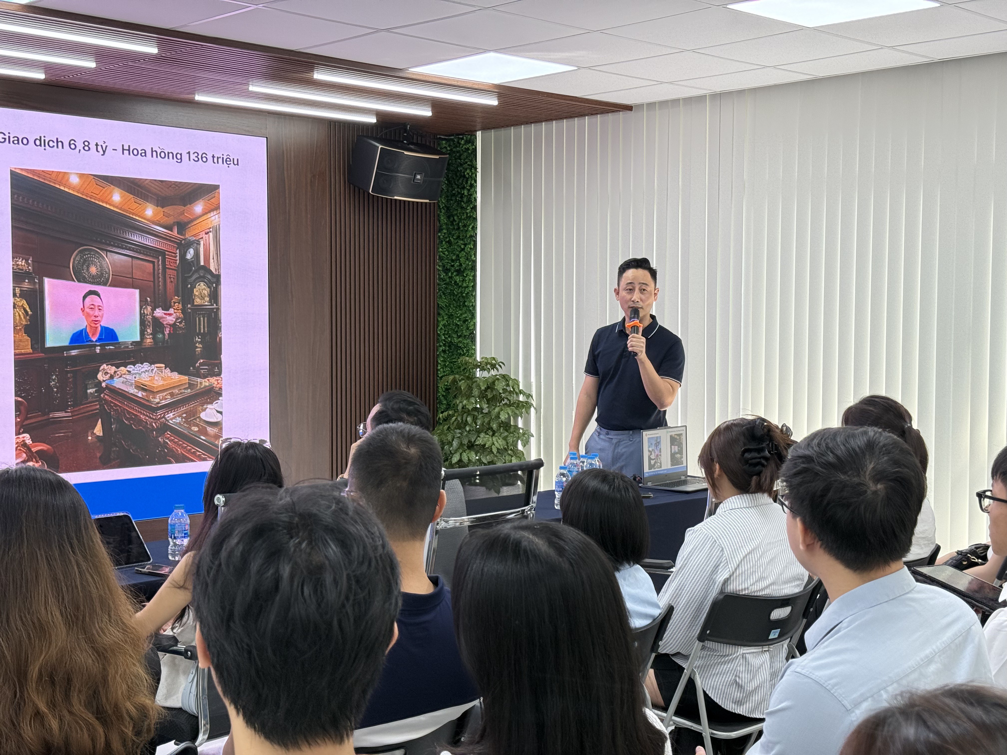 Hướng dẫn môi giới bất động sản chọn chủ đề nội dung địa phương để kéo người xem đúng tệp