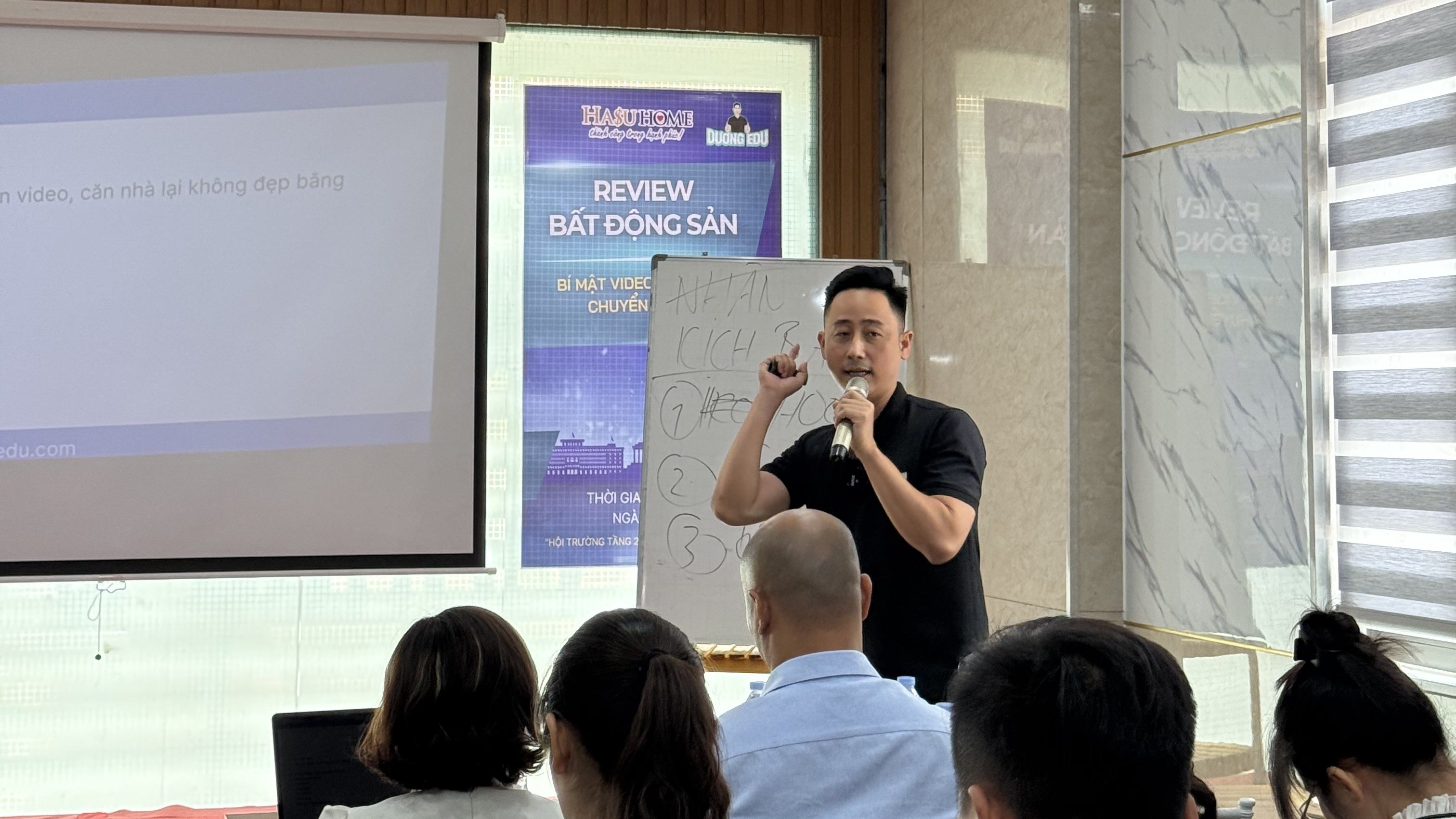 Trao đổi nghề nghiệp về ranh giới giữa đưa ra nhận định và đưa ra lời hứa chắc khi tư vấn bất động sản