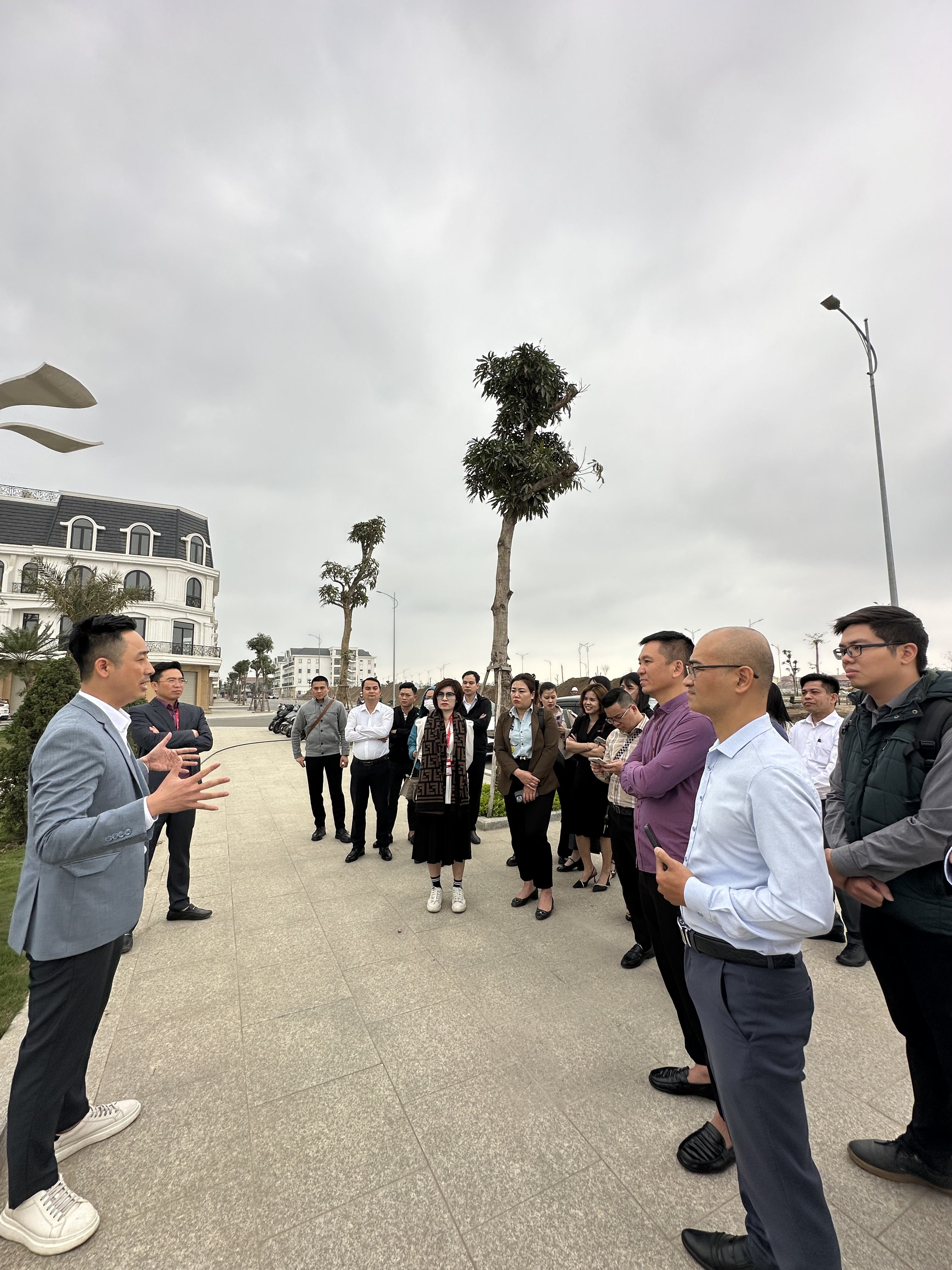 Đăng Dương đào tạo cách nghiên cứu sâu một dự án thay vì ôm nhiều dự án bất động sản