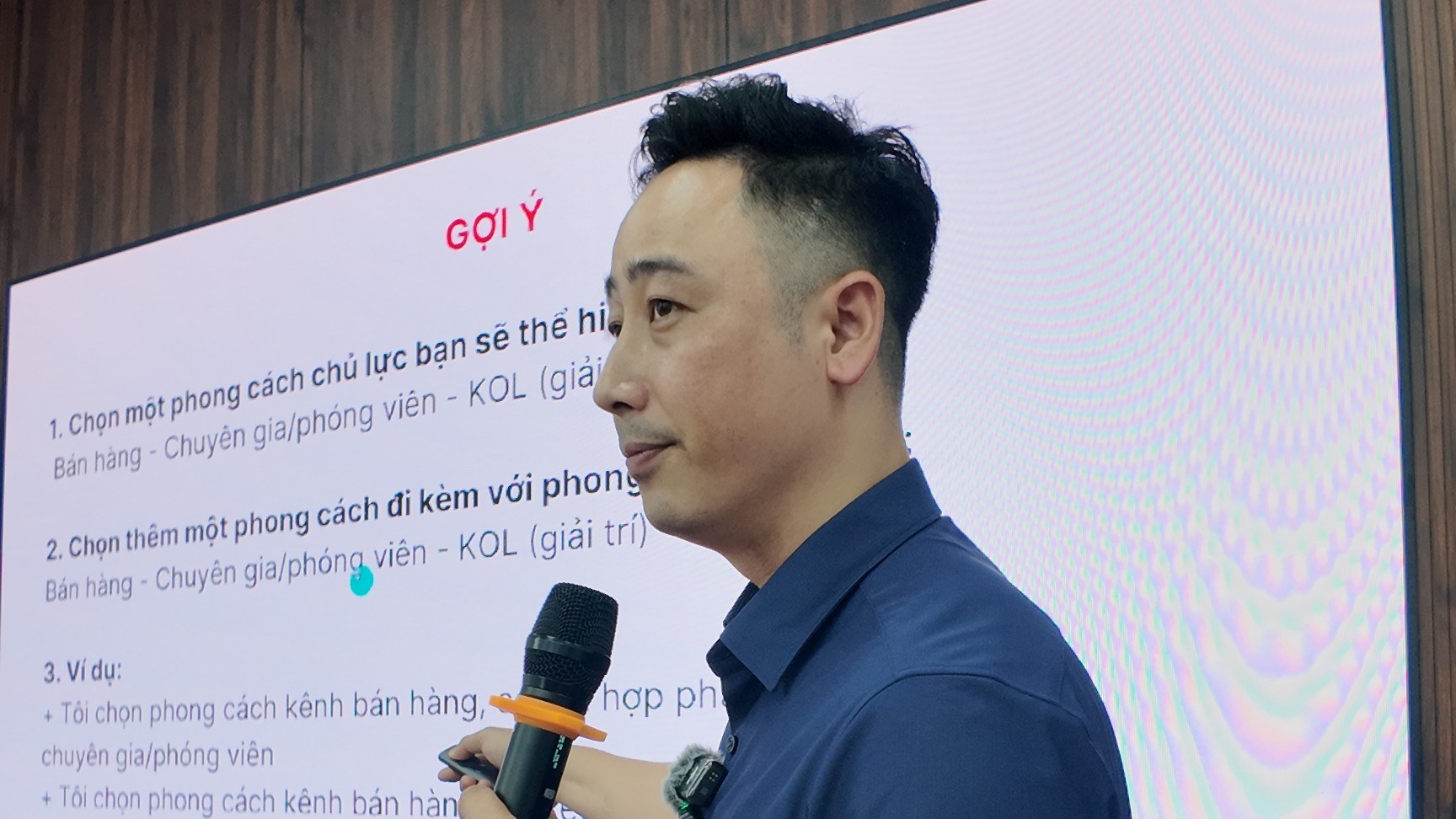 Buổi chia sẻ với cộng đồng môi giới bất động sản về cách biến công việc thường ngày thành nội dung