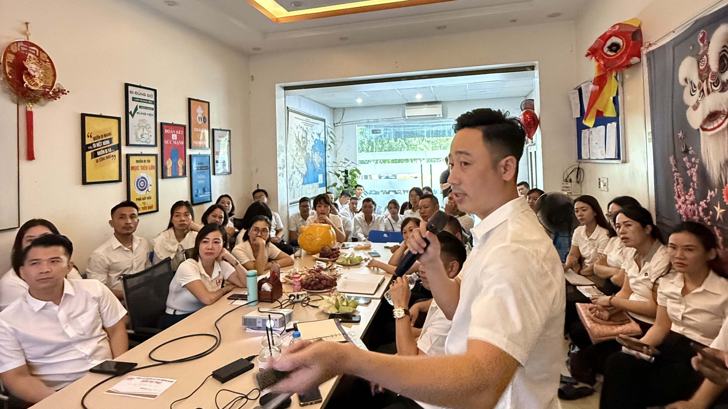 Hướng dẫn đội ngũ chốt các đầu việc bắt buộc trước khi mở phiên livestream bán đất đầu tiên