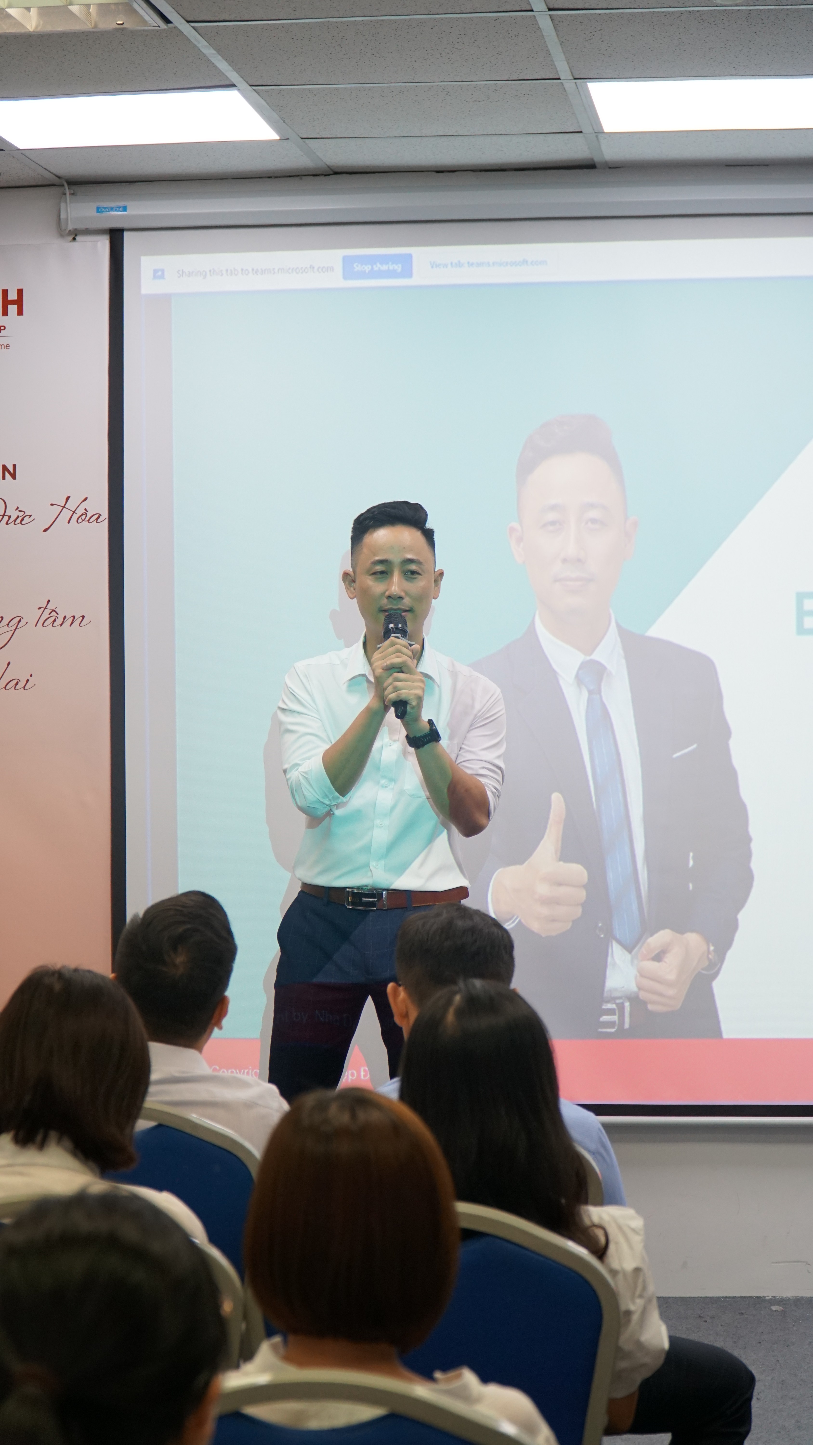 Buổi trao đổi với môi giới bất động sản về cách khai thác câu hỏi của người xem thành đề tài