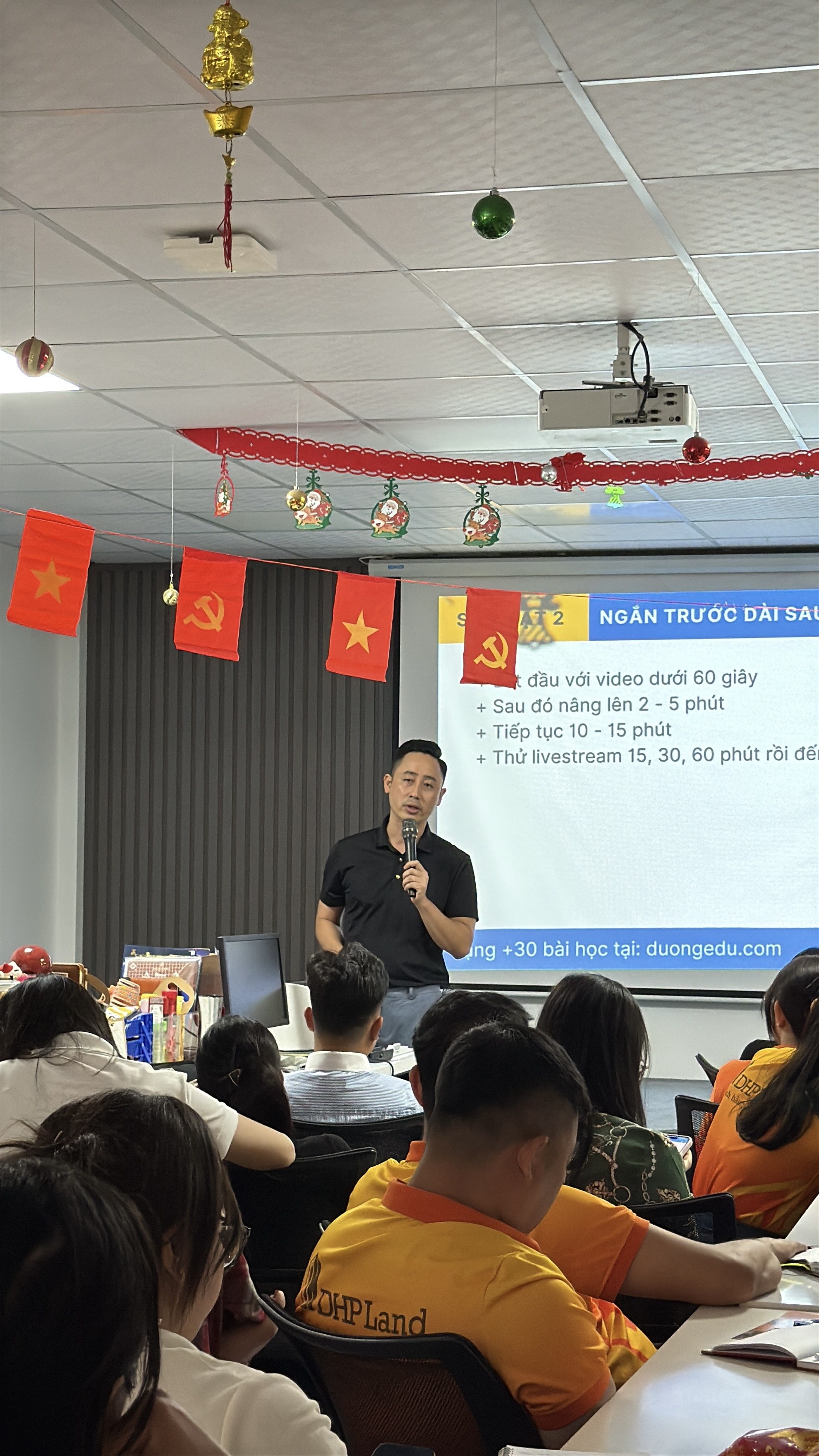 Đăng Dương hướng dẫn môi giới bất động sản làm nội dung đều đặn để tự kéo khách hàng về