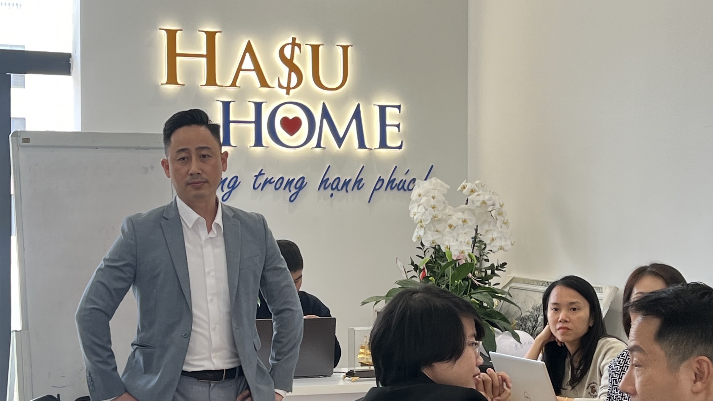 Buổi rà soát tình trạng công việc của từng người trước khi bắt đầu chương trình đào tạo