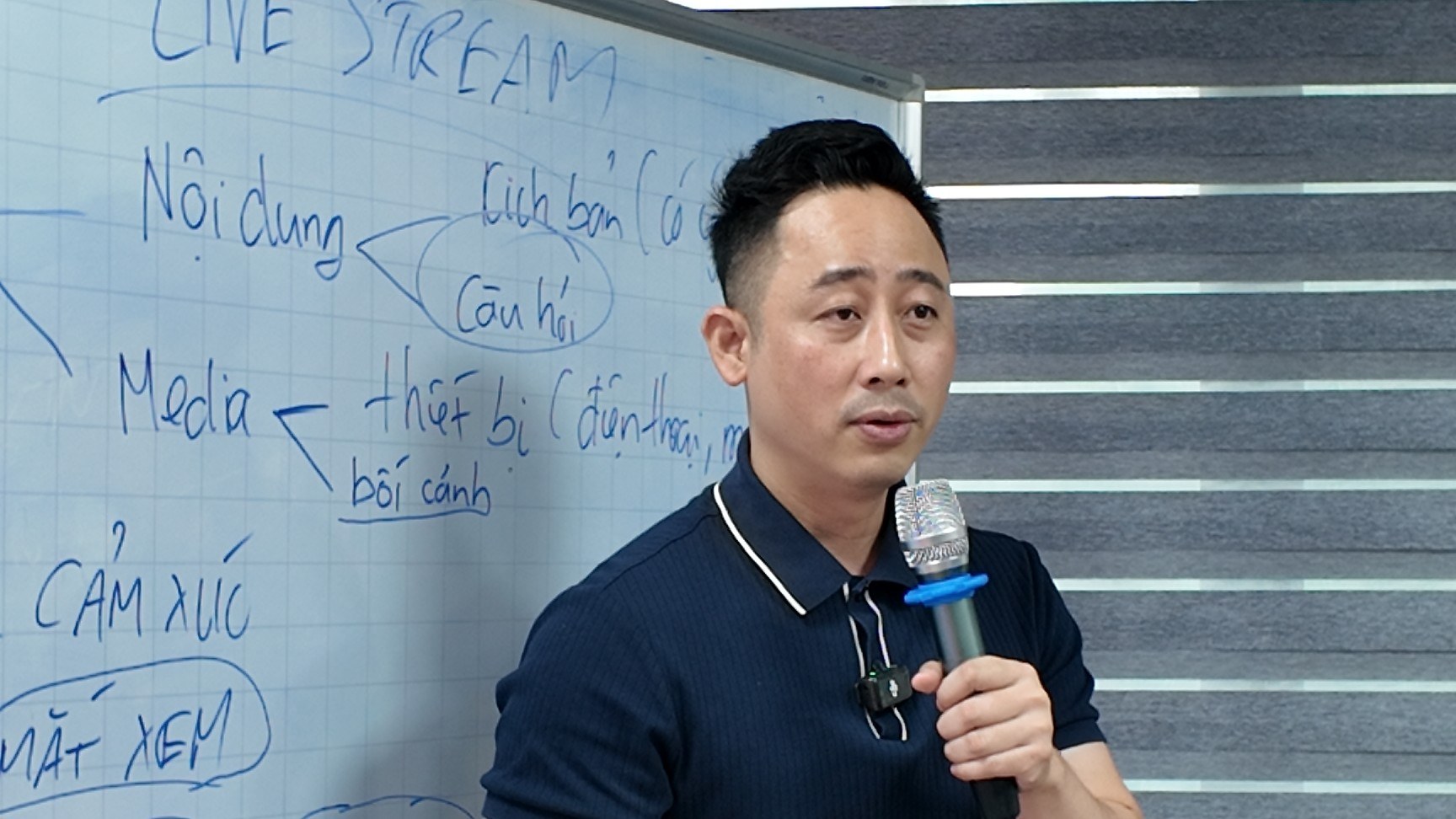 Phân tích cách đo nhu cầu thị trường bất động sản bằng số giao dịch đã công chứng thay vì hỏi ý kiến