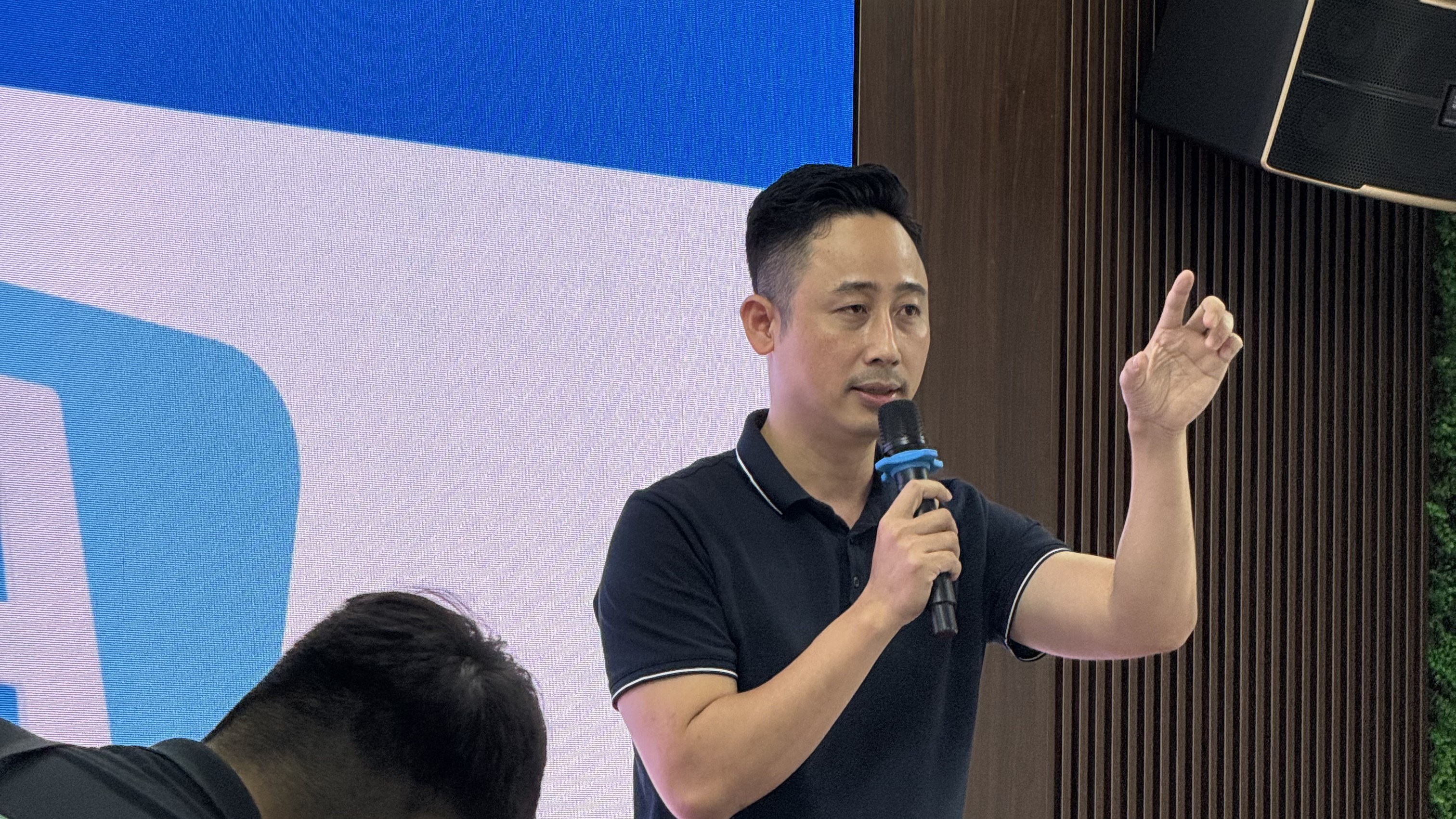 Gom các khoảng ngắt quãng trong ngày làm việc của môi giới bất động sản để giữ giờ cho gia đình