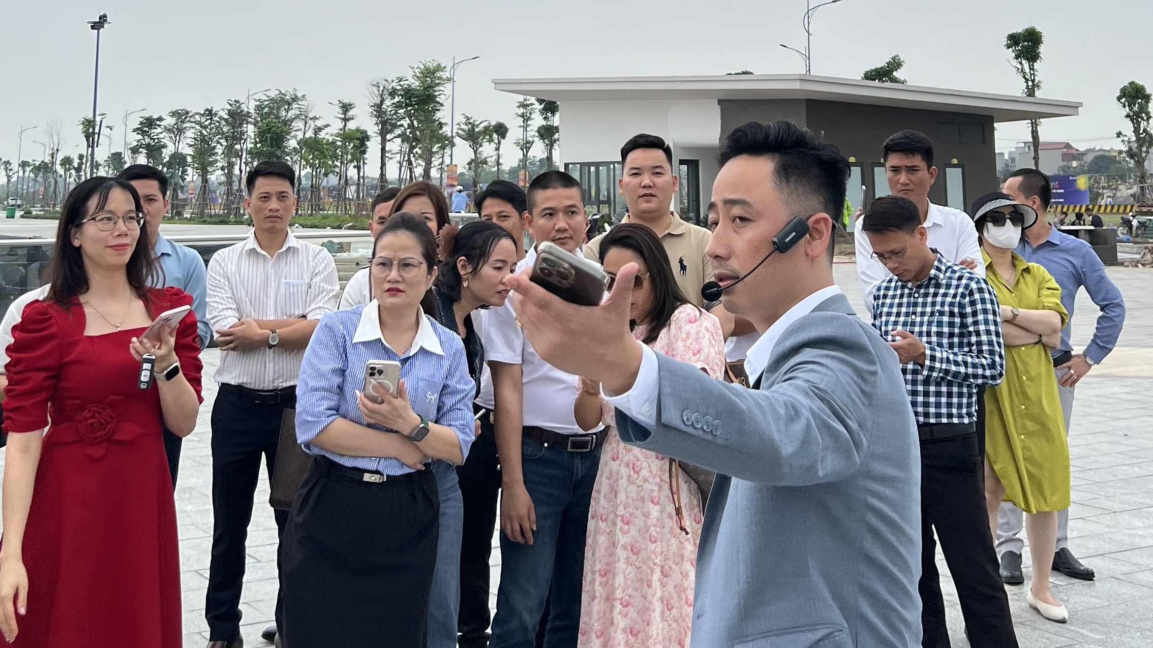 Buổi đào tạo môi giới bất động sản về mười chặng tâm lý nhà đầu tư trong một chu kỳ giá