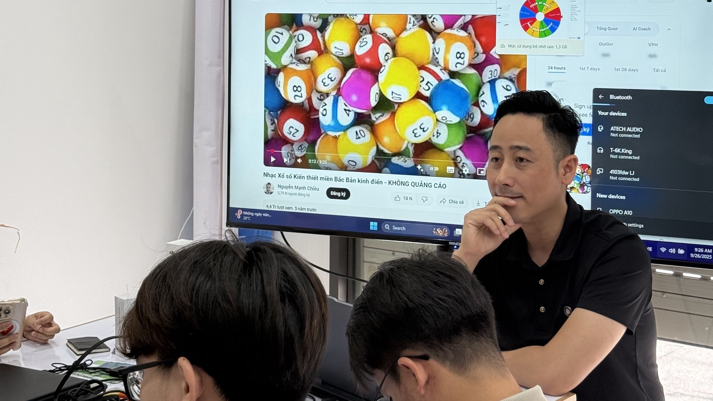 Màn hình trình bày trang đăng ký để biến lượt xem video bất động sản thành khách thật