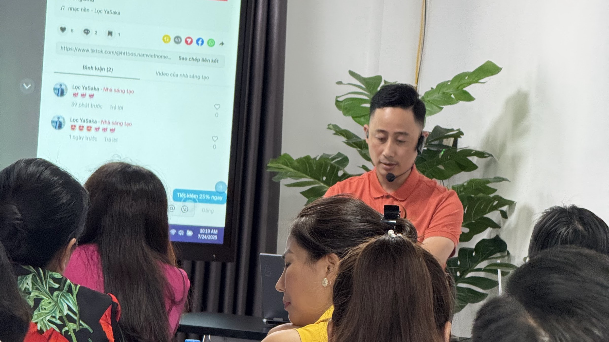 Phân tích cách đọc nội dung công khai của đối thủ để lấy dữ liệu làm nội dung bất động sản